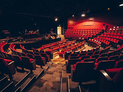 Le théâtre de l'européen l'école Hourdé au théâtre de l'européen